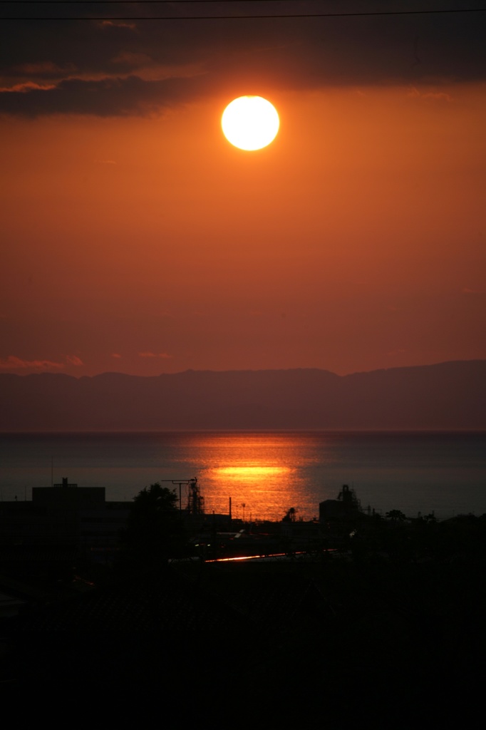 日本海に沈む夕陽