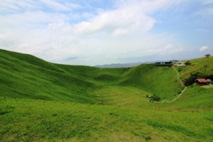 緑の稜線はるか