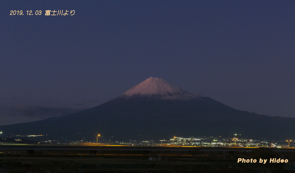 富士山夜景（富士川より）