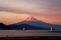 清水港と富士山