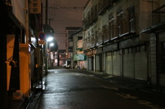 夜の路地