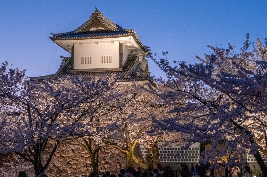 夕暮れの金沢城（７）