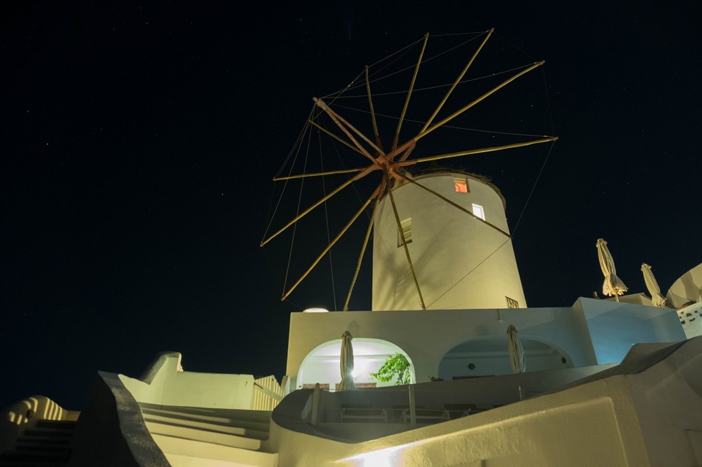 夜のサントリーニ島（３）