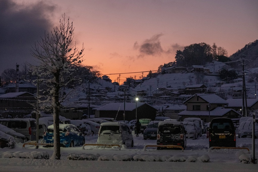 積雪の夜明け（１）