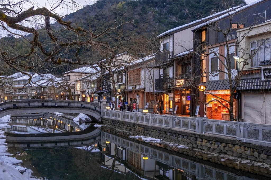夕暮れの城崎温泉（１）