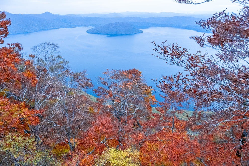 十和田湖の朝