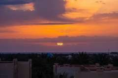 トズールの夜明け（２）