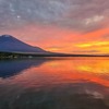 夕陽の山中湖（１）