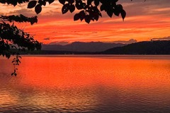 夕陽の山中湖（３）