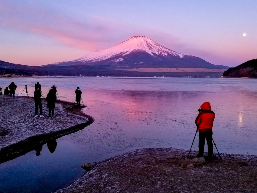 満月と富士山（１）
