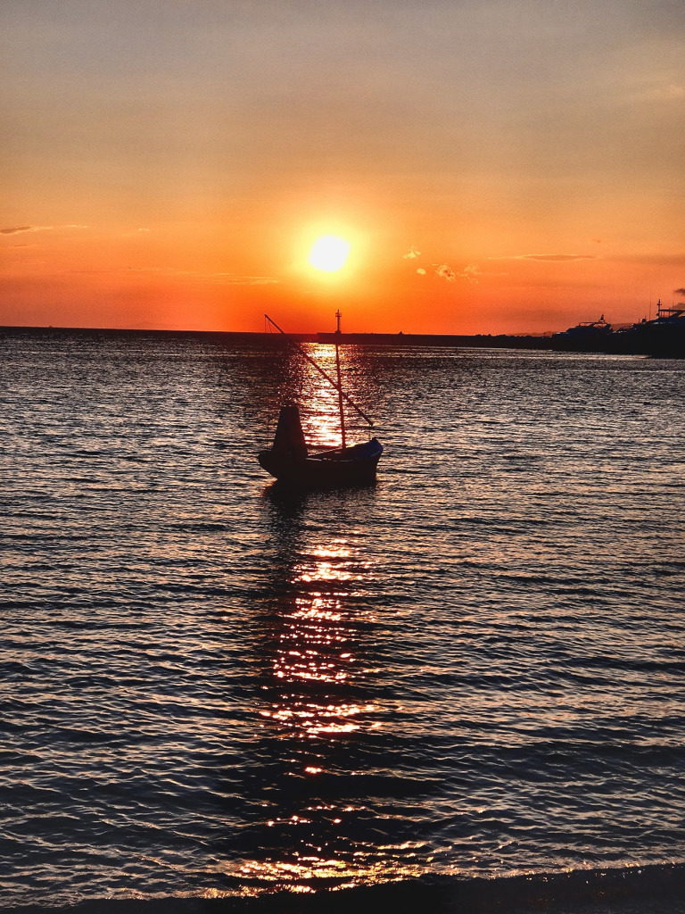 ミコノス島の夕日２