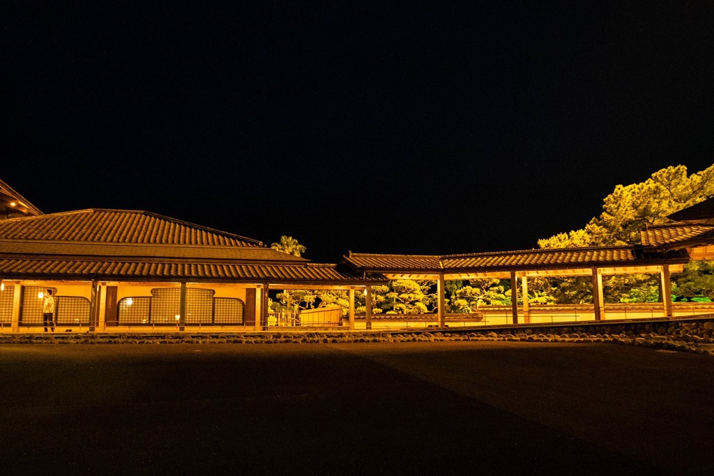 夜の白水館（１）