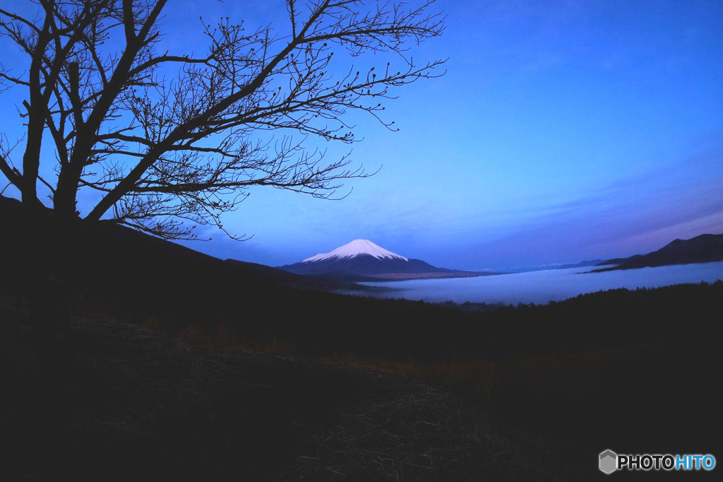 日の出前