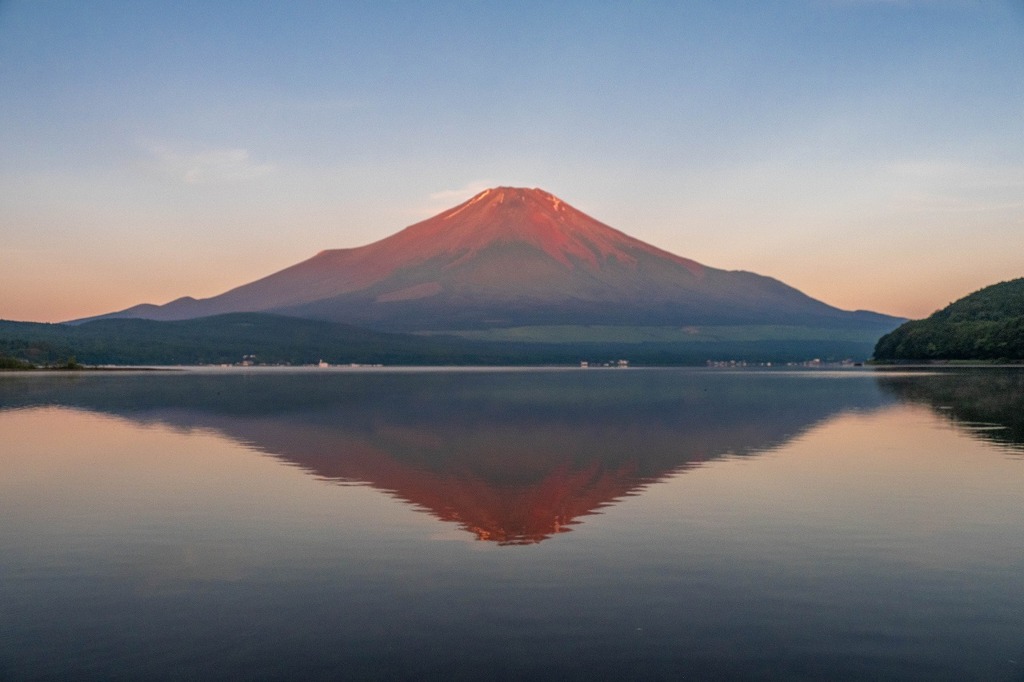 朝日の山中湖