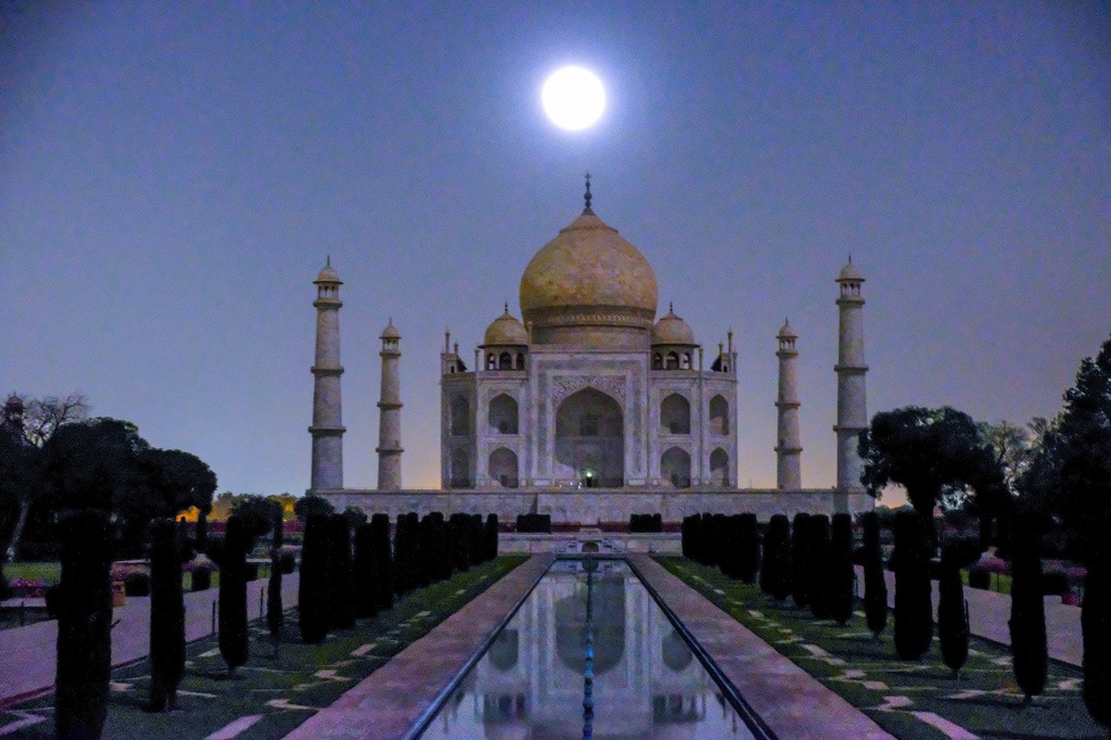 ブルームーンとタージ・マハール