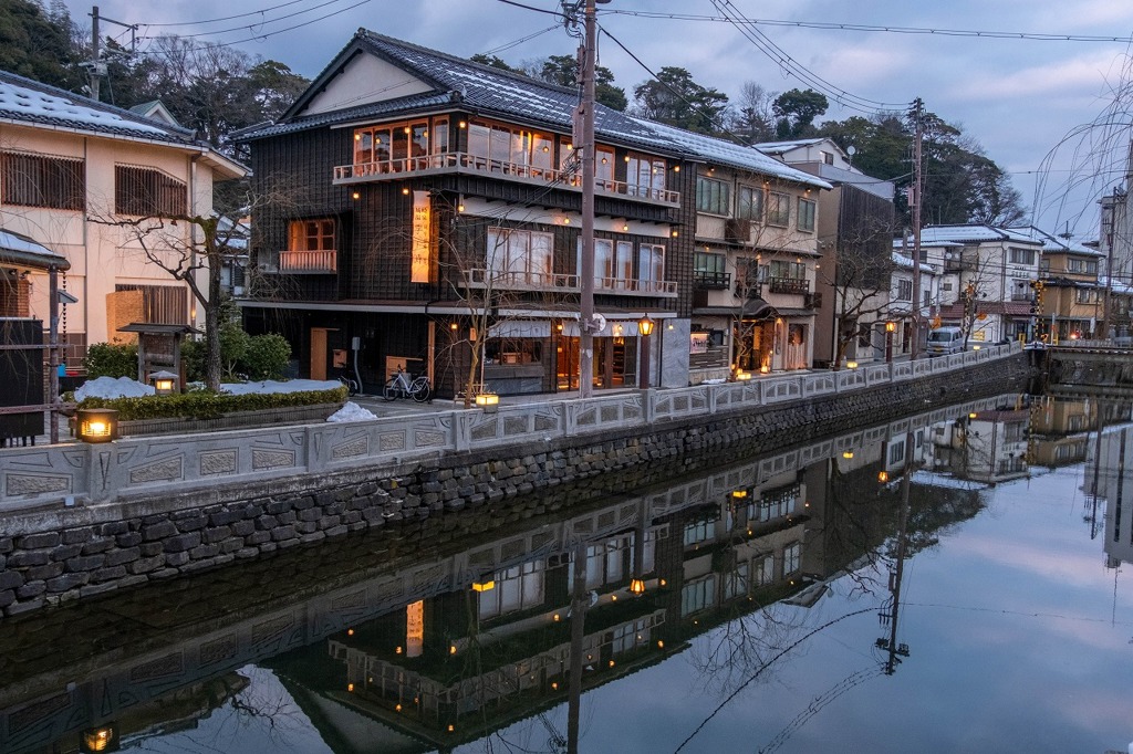 夕暮れの城崎温泉（８）