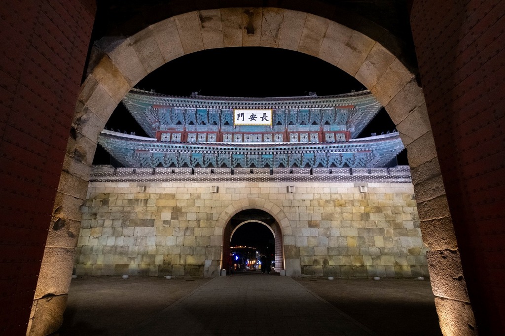 夜の水原華城（23）