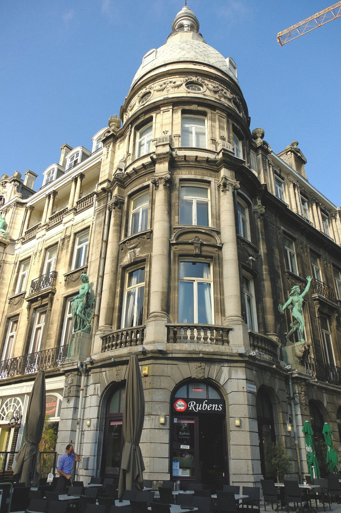 アントワープ８