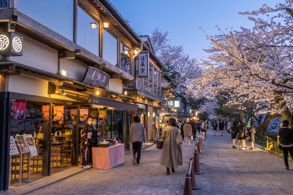 夕暮れの金沢城（４）