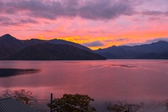 中禅寺湖の夕日