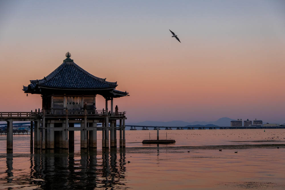 夕暮れの浮御堂（１）