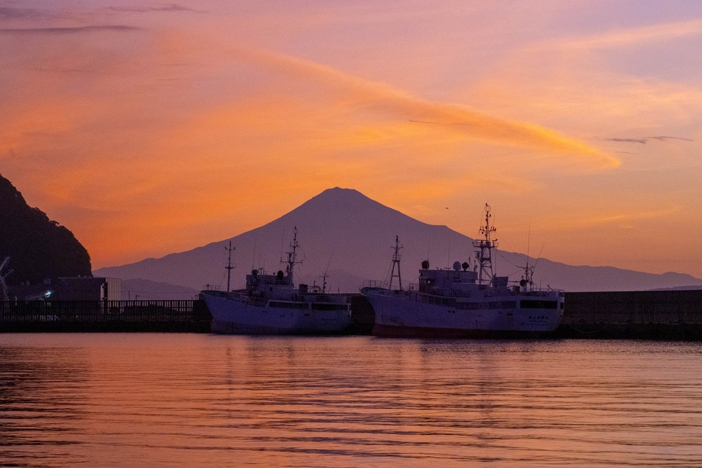駿河湾の夜明け（１）