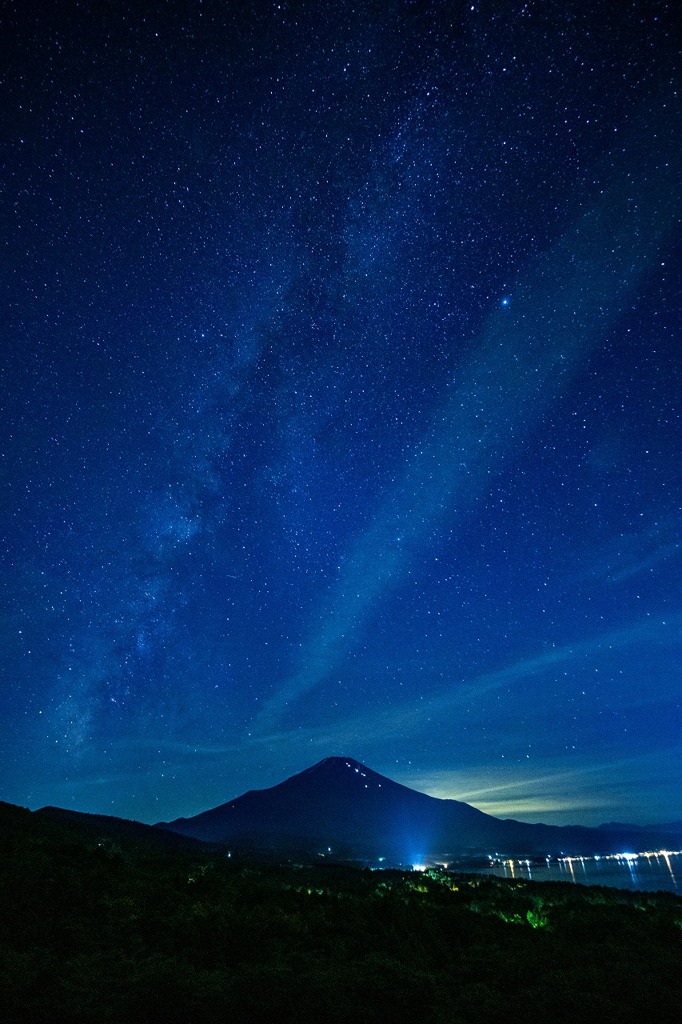 新月の富士山（２）