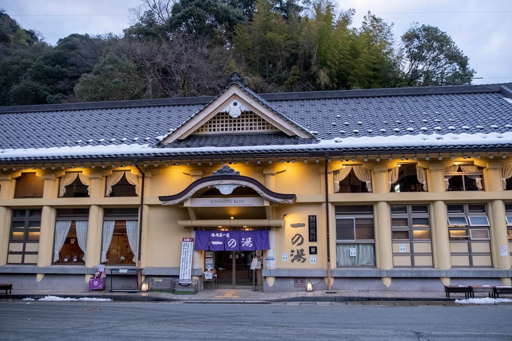 夕暮れの城崎温泉（９）