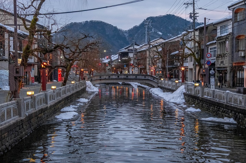 夕暮れの城崎温泉（12）