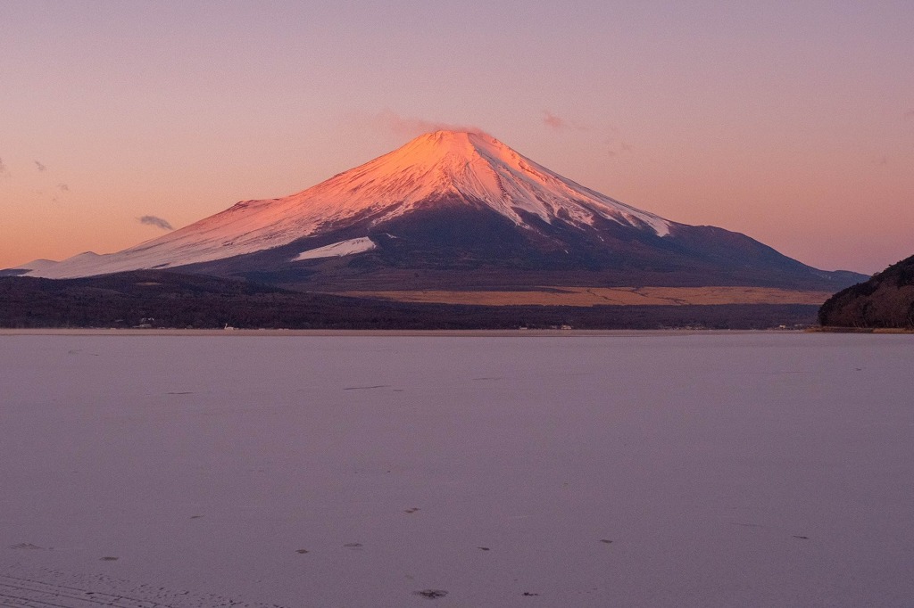 山中湖の夜明け（２）