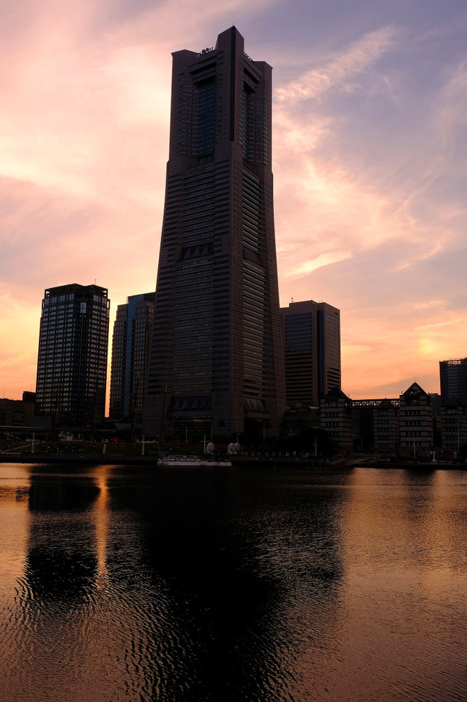 夕暮れのみなとみらい（５）