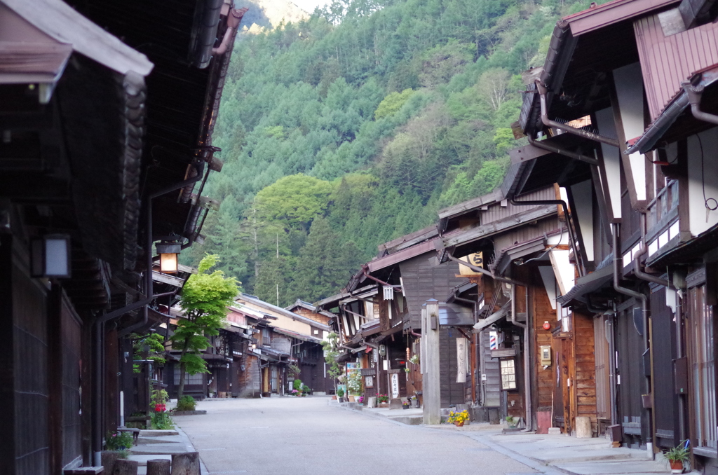 朝の宿場町