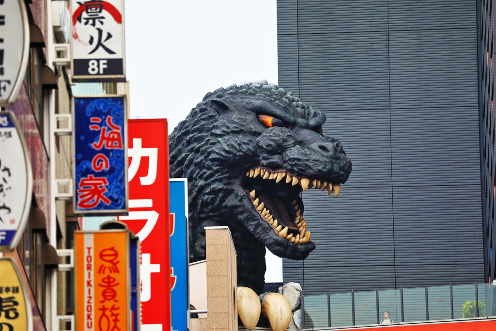 歌舞伎町のゴジラ