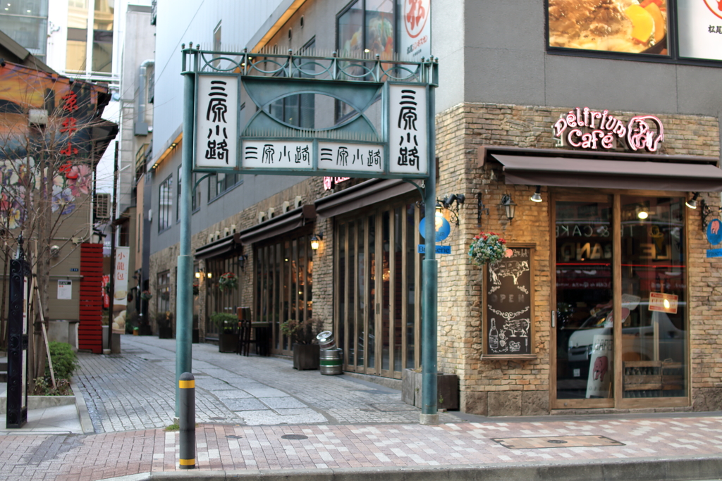 銀座の小路