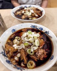 初 ブラックラーメン