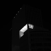 夜　ビル