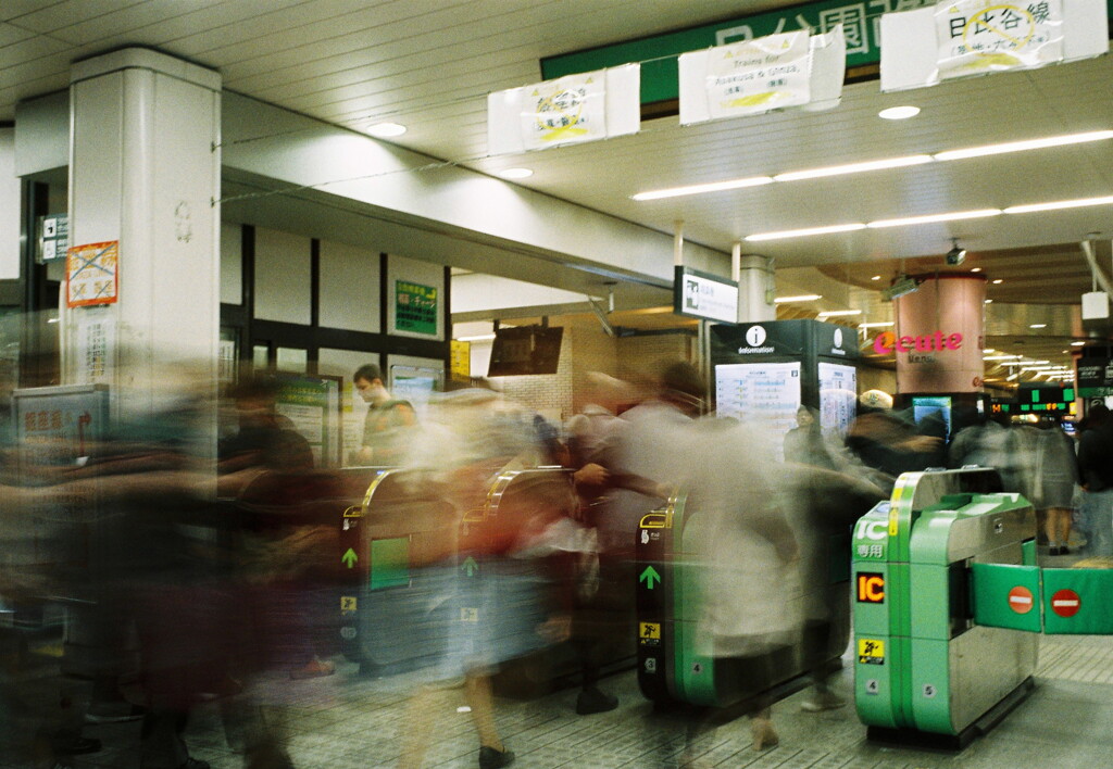 駅（４）改札口