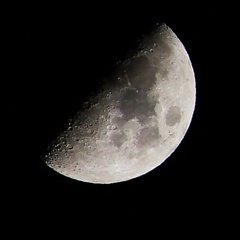 Light of the moon illuminates the mind