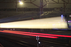 夜の水戸駅を出発