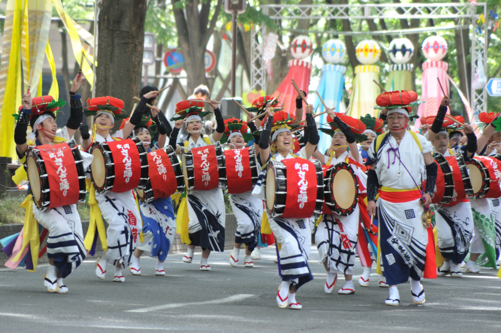 盛岡さんさ踊り