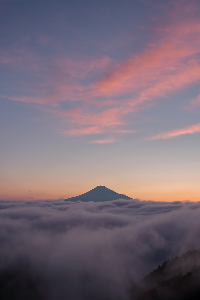 橙雲降臨