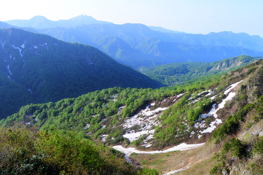 雨飾山