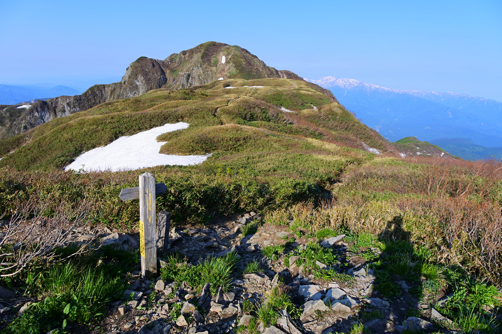 雨飾山