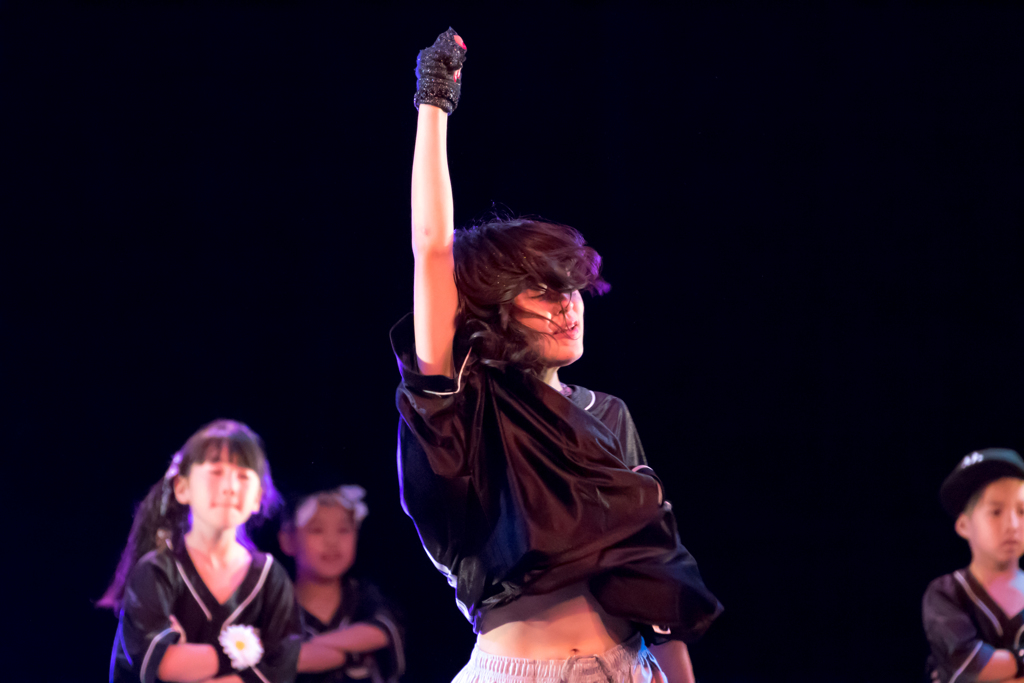 屋内ダンスイベントに潜入