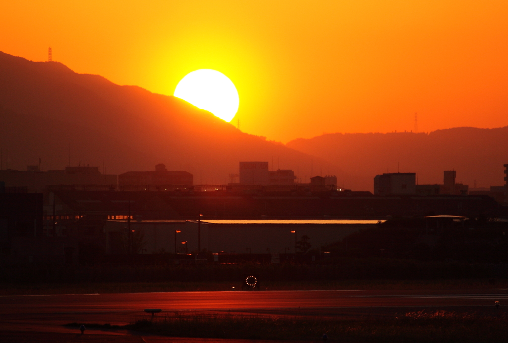 伊丹の夕日