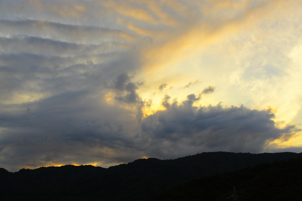 ガラにもなく雲を撮ってみる