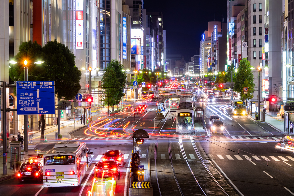 ビジネス街の帰宅風景