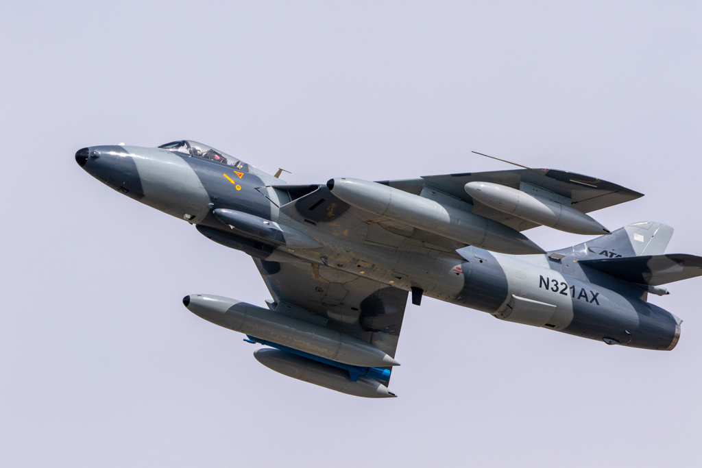 見かけない戦闘機