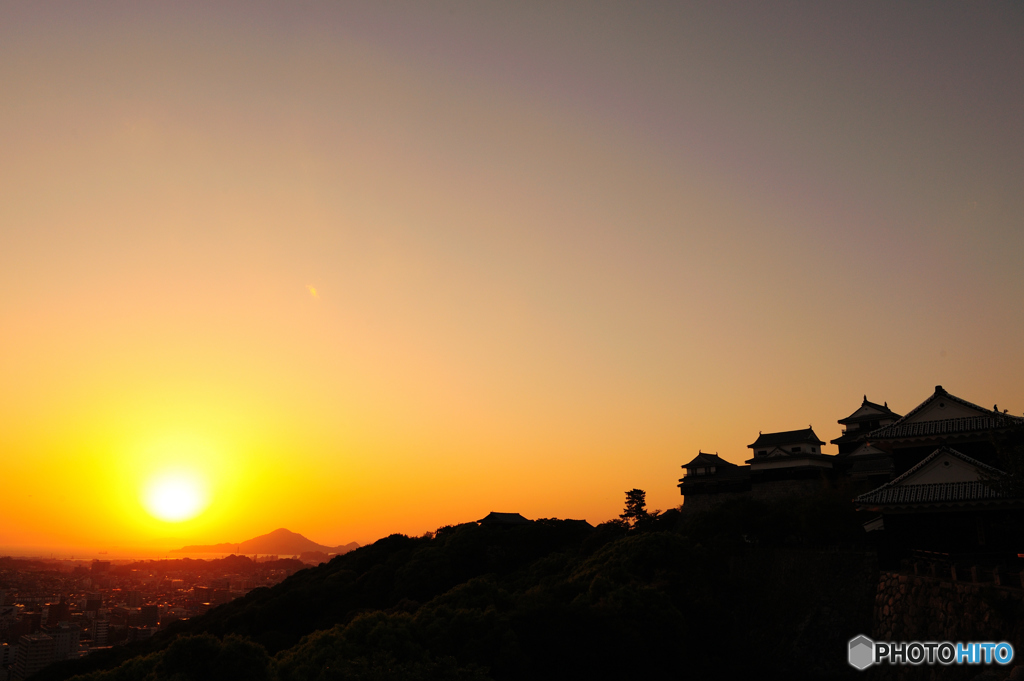 夕日と松山城 2