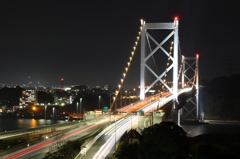 夜の関門大橋